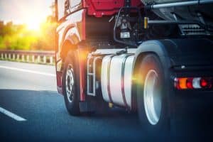How Poor Truck Maintenance Contributes to Accidents